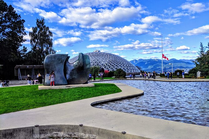 4 Unforgettable Hours in Vancouver - Chinatown to Canada Place: shifting gears to the waterfront