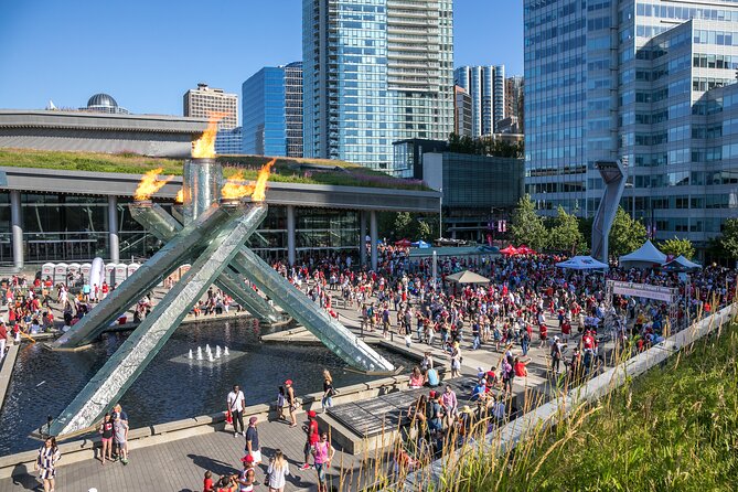 7 hours Private Vancouver Tour-from YVR Airport or Cruise Port - Stanley Park from inside the drive: fast intro, big payoff