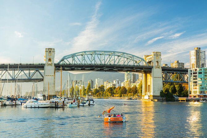 7 hours Private Vancouver Tour-from YVR Airport or Cruise Port - Brockton Point to Prospect Point: totems, guns, and classic lookouts