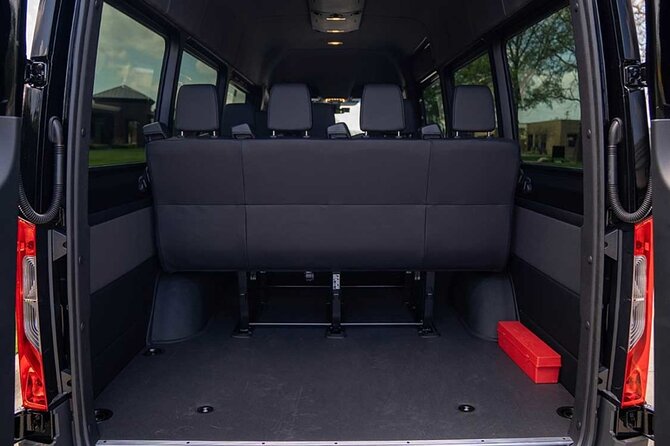 Arrival Private Transfer Vancouver YVR or Cruise Port to Vancouver by Minibus - Private Minibus From YVR Or The Cruise Terminal: The Real Value
