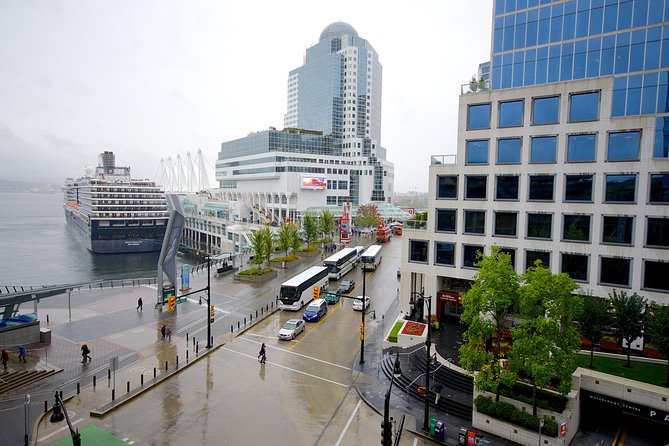 Best of Vancouver Private Tour - Lions Gate Bridge to Gastown: easy sightseeing with story stop moments