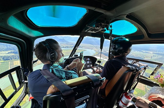 Discovery Flight Experience (Depart SKY Hangar) - Meet the people: pilots and staff that shape the experience