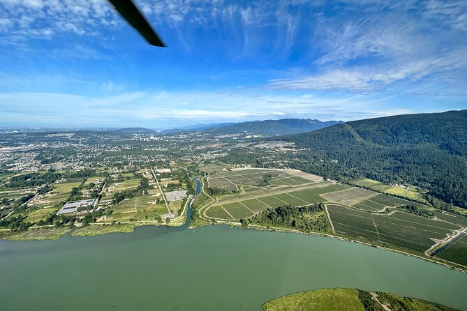 Discovery Flight Experience (Depart SKY Hangar) - The British Columbia stop: hangar tour plus your 20-minute scenic flight