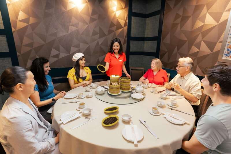 Downtown Vancouver: Asian Eats Walking Food Tour - Dim Sum in Vancouver: The Award-Winning Payoff