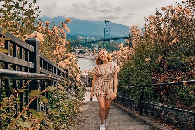 Explore Stanley Park on Electric Scooters - Photo stops and guide stories: why the guide makes a difference