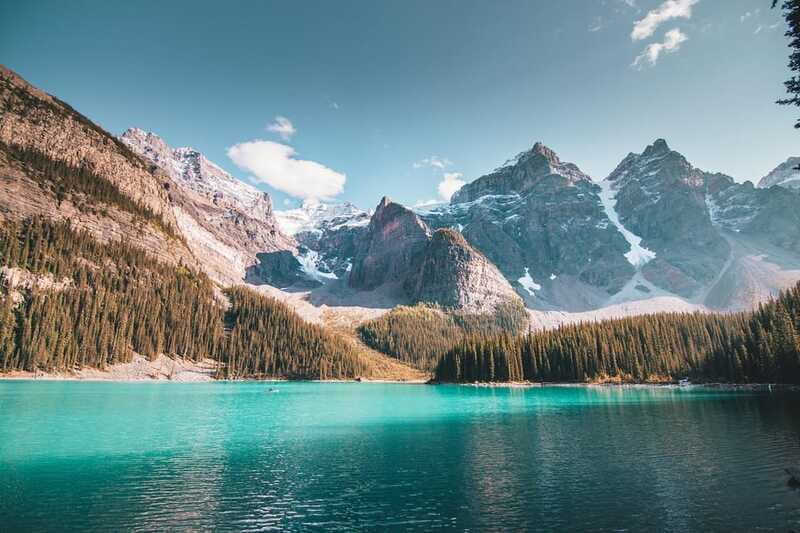 From Vancouver:4-Day Columbia Icefield & Banff National Park - Price and What You Get for $922: Admissions, Hotels, and Time-Saving