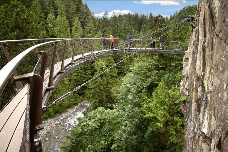 From Vancouver: Capilano Suspension Bridge & Grouse Mountain - The best part of this tour: guided stops + time to breathe