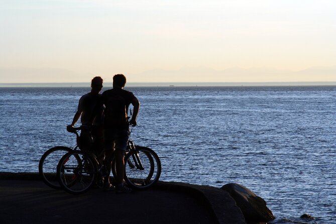 Half-day Hike and Bike Tour in Vancouver - Should you book this Lighthouse Park and Stanley Park hike-bike tour?