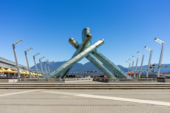 Half-day Vancouver City Tour & Lookout Tower - Stanley Park totem poles and the Seawall stroll
