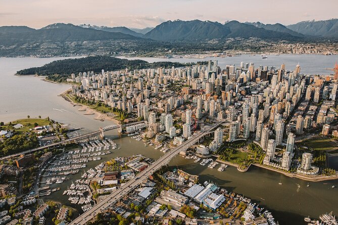 Helicopter Tour of Vancouver City (Depart SKY Hangar) - The helicopter route: downtown, water, inlets, and mountains
