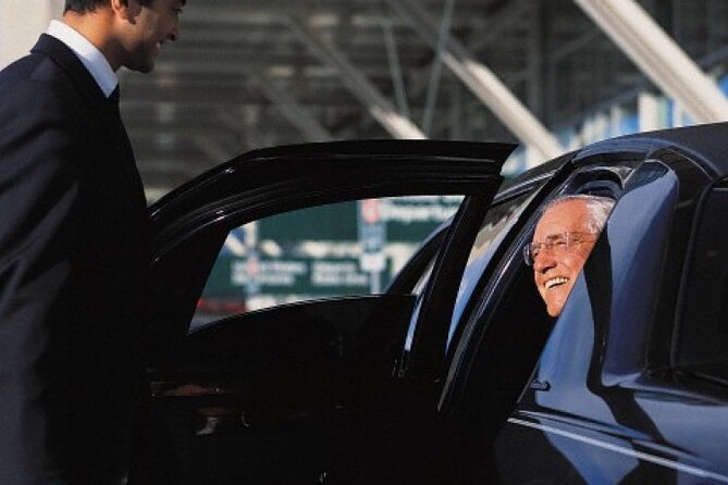 Private Port Transfer Vancouver Airport YVR to Canada Place Cruise Ship Terminal - Price and Value: When $196.55 Per Group Makes Sense