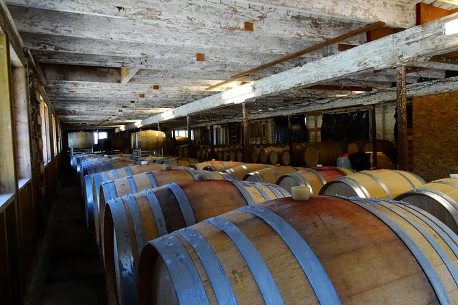 Private Tour: Vancouver Half Day Wine Tasting Tour - Winery stop 2: award-winning whites in a cooler micro-climate (Domaine de Chaberton)