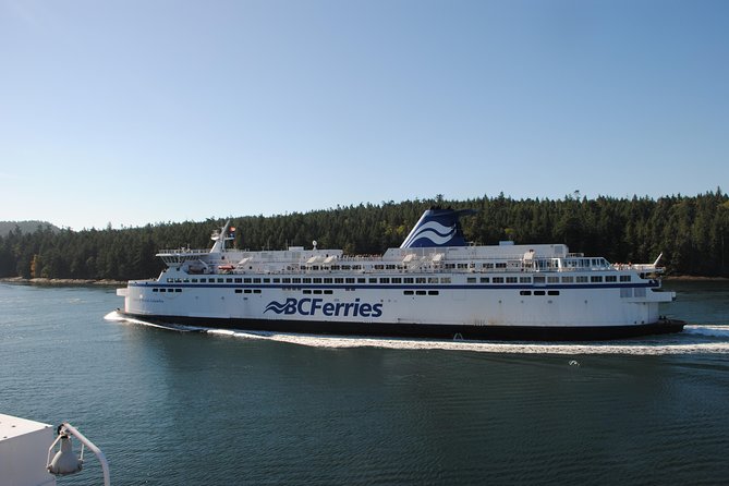 Private Tour: Victoria and Butchart Gardens Day Trip - Victoria Downtown: Parliament, the Empress, and Time to Choose Your Own Lunch Plan