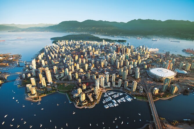 Private Transfer from City of Vancouver to Vancouver Airport (YVR) - The one hiccup to keep in mind: phone use during driving