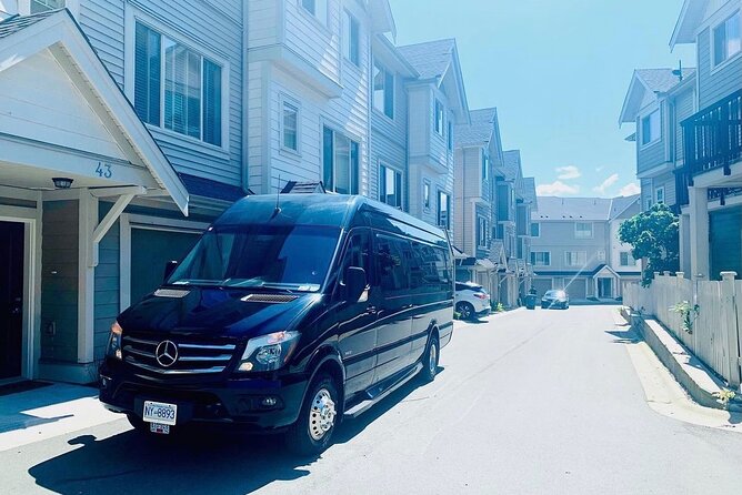 Private Transfer from Vancouver Airport to Cruise Terminal (Port) - The exact pickup moment: how to find your chauffeur with less stress