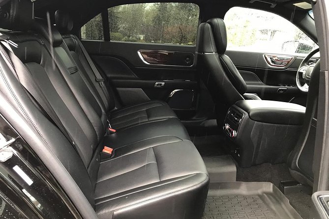 Private Transfer from Vancouver Airport to Cruise Terminal (Port) - The 45-minute ride: what private transport buys you
