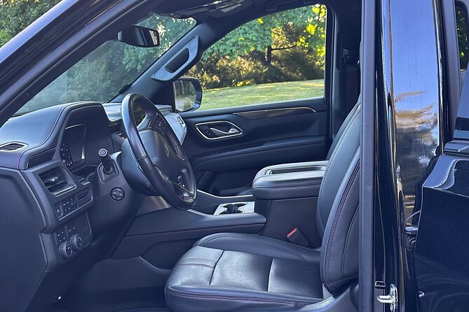 Private Transfer Vancouver Airport to Cruise Ship or Hotel - Stress-Free Start: Flight-Tracked Pickup at Vancouver Airport