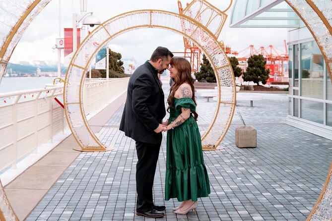 Private Vacation Photoshoot with Photographer in Vancouver - How the Photoshoot Works in Vancouver (Meet at Alley-Oop)
