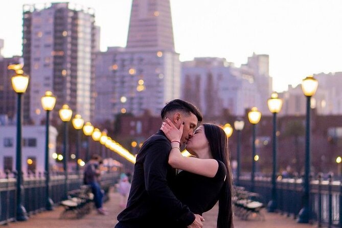 Private Vacation Photoshoot with Photographer in Vancouver - Timing Tips: How to Get Good Light Without Stress