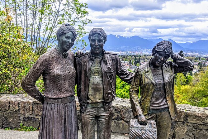 Private Vancouver ALL IN ONE Full Day City Tour with 20 Attractions - English Bay and the coastal art trail: photos that feel like a scene
