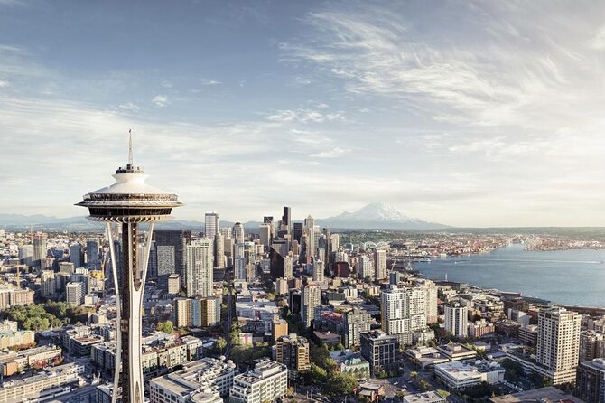 Seattle Sightseeing 2 day Tour from Vancouver (Chn&Eng) - Day 1 in Seattle: Waterfront, Pike Place, Flight Museum Optional, Outlets for a Reward
