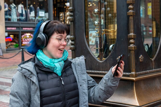 Self-Guided Smartphone Walking Tour of Gastown - Maple Tree Square: Gassy Jack, a torn-down statue, and the kind of change that matters