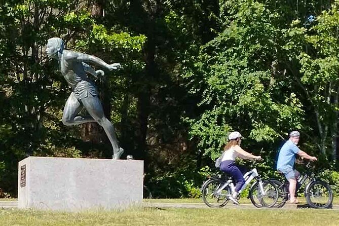 Stanley Park Bike Adventure with Lux Car Pick Up Affordable Easy - Key highlights to look for