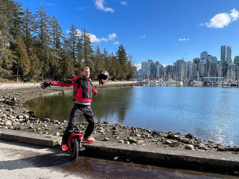 Stanley Park EUC & E-scooters loop tour - The Vancouver Seawall start: views plus an easy rhythm