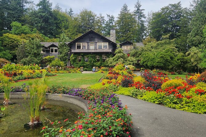 Stanley Park Highlights 2.5 Hour Walking Tour - Stop-by-Stop Highlights From Pavilion to Lions Gate Bridge