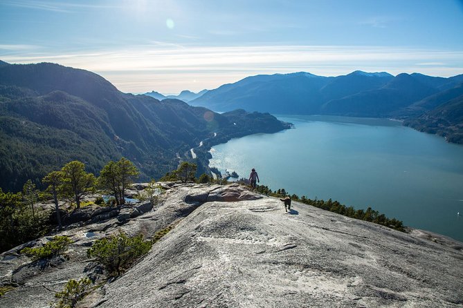 Stawamus Chief Hike & Local Brewery Tasting - The guide touch: patience, small helps, and not making you feel rushed