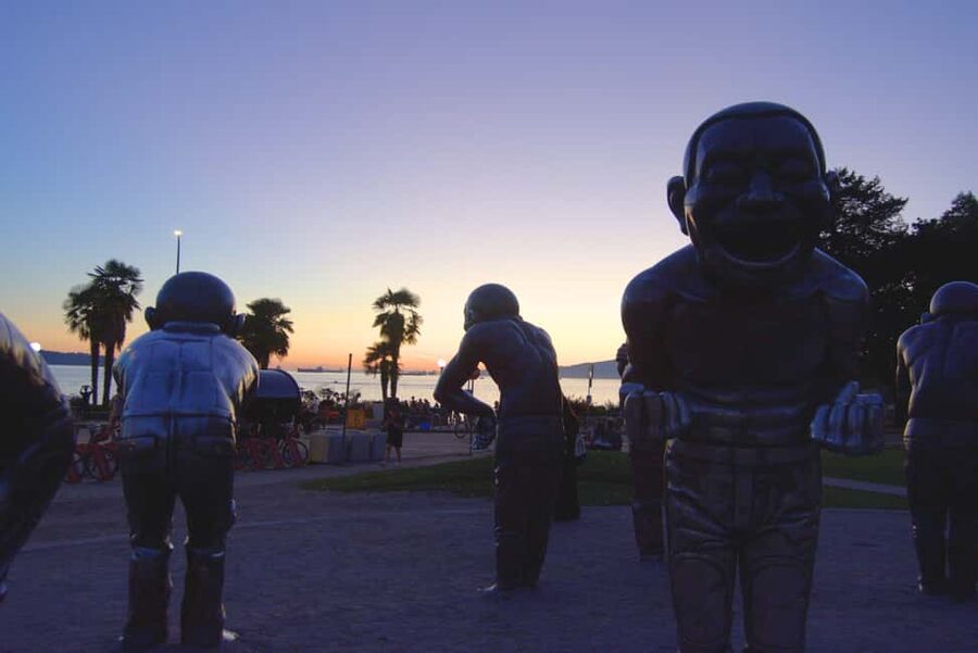 Sunset Bus Tour: Stanley Park & English Bay Photostops - Price and logistics: is $31 worth 2 hours of sightseeing?