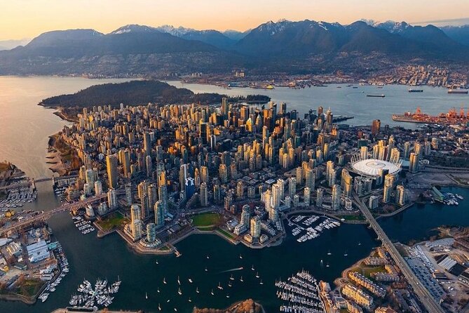 Vancouver 1-Day Tour (Granville Island/Stanley Park) (Chn&Eng) - A 1-Day Vancouver Loop With Air-Conditioned Coach Comfort