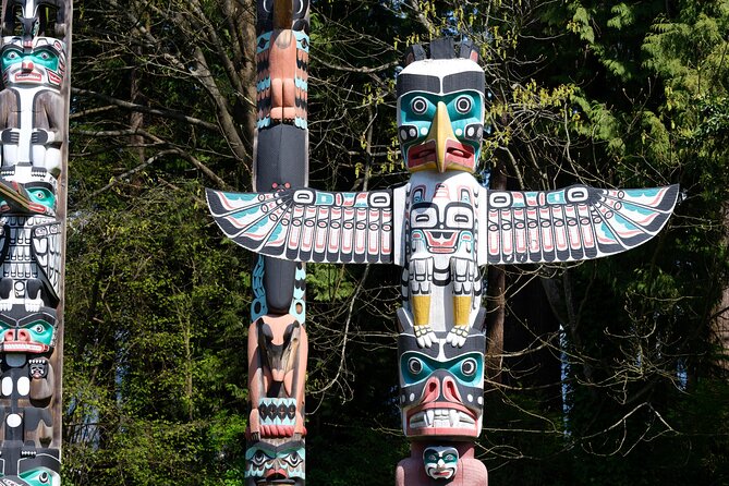 Vancouver and Capilano Suspension Bridge, a Soft Adventure Tour - Getting on board: hotel pickup, kneeling coach, and onboard comfort