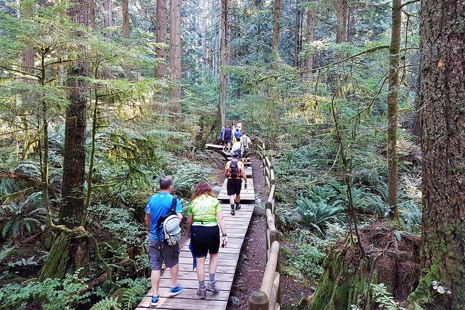Vancouver Biking and Hiking Tour including Lunch - Into the Wild hosts: why the small group matters