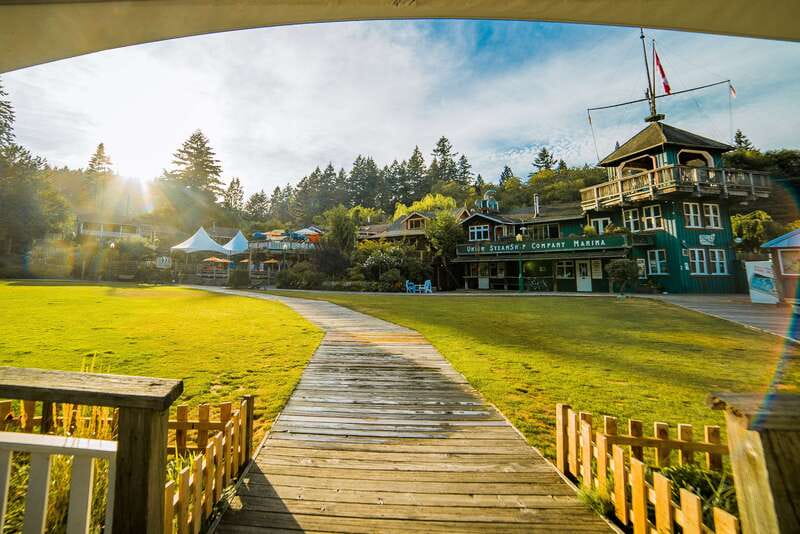 Vancouver: Bowen Island Boat Cruise with Dinner - Guides and Captains: Why the Storytelling Gets High Marks