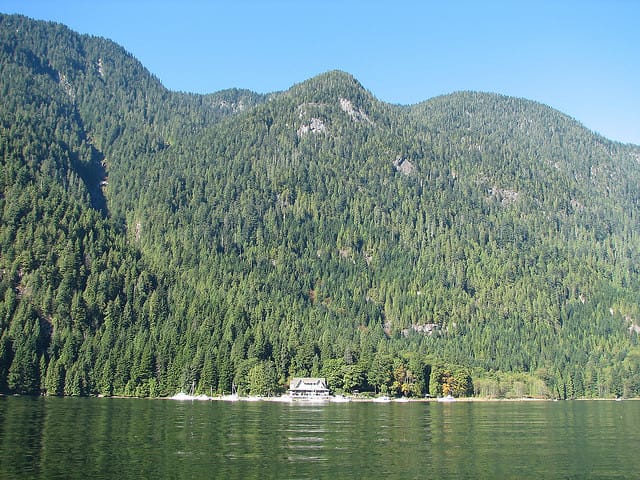 Vancouver Brunch Cruise - Silver Falls close-up: the highlight that can depend on conditions