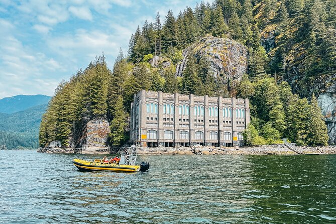 Vancouver City and Waterfall Waterfront Sightseeing Boat Tour - Indian Arm and Say Nuth Khaw Yum: Waterfalls, Spray, and Wildlife