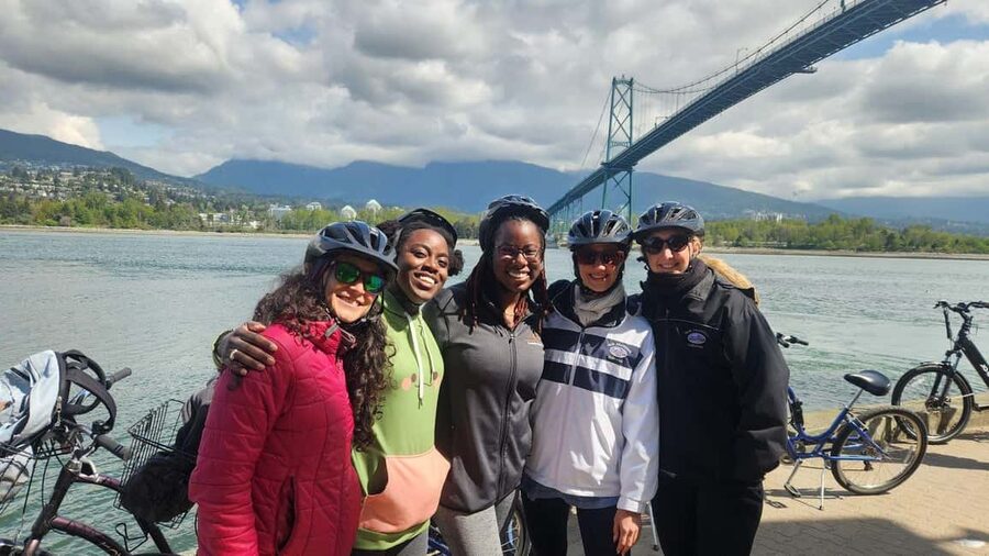 Vancouver: City Bike Tour | E-Bike Upgrade Avail. | 4-Hours - How the 4-hour pace really works (about 20 km, sometimes more)