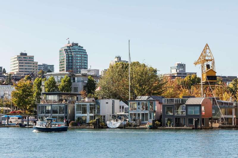 Vancouver: City & Granville Island Sightseeing Trolley Tour - Key things I’d watch for