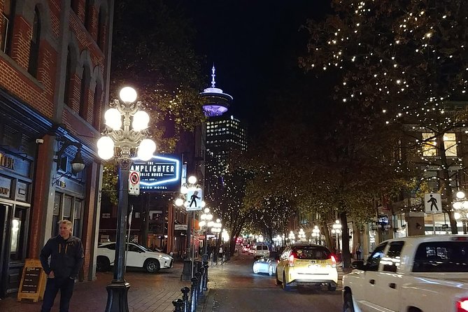 Vancouver City Highlights Explorer Private Tour - Granville Island market time: when the tour turns into real life