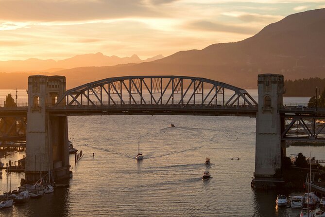 Vancouver City Highlights - Private Tour up to 14 guests - Granville Island or Canada Place: picking your ending like a pro