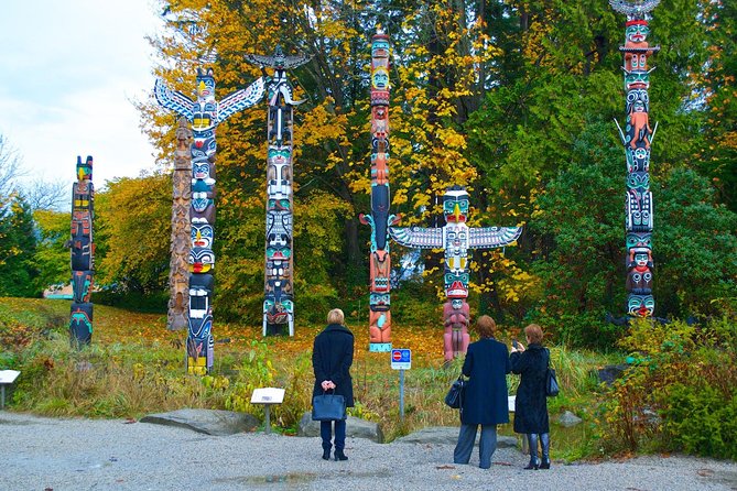 Vancouver City & Lookout Tour and Option to Add Airport Drop Off - Gastown and Chinatown: street-level energy in small doses
