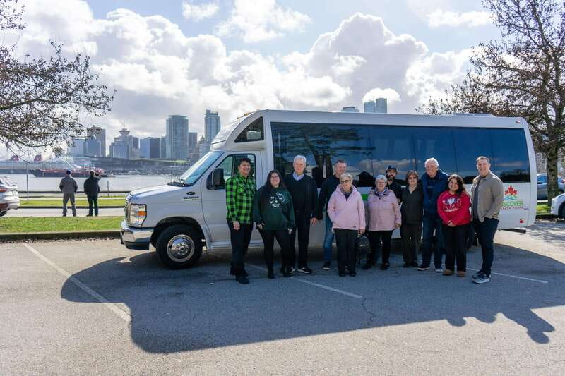 Vancouver: City Sightseeing Bus & Boat Tour - Granville Island: free time that actually lets you shop and snack