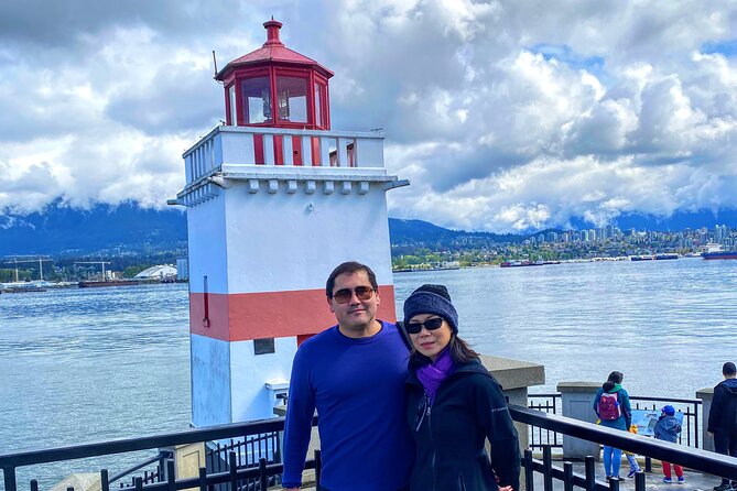 Vancouver city Tour with all attractions - Canada Place and the waterfront grid: iconic sights, easy momentum