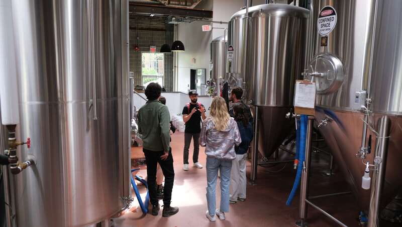 Vancouver: Craft Beer Tasting and Neighborhood Culture Crawl - Mount Pleasant Stroll: Murals, Local Food/Bar Culture, and Quick Stories
