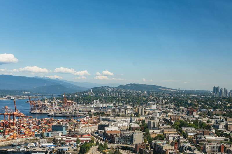 Vancouver: Entry Ticket for the Vancouver Lookout - Informational panels and the audio tour: how to make it more than sightseeing
