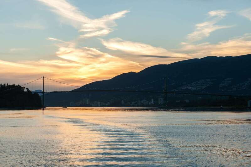 Vancouver: Evening Cruise with Dinner Buffet - Timing your evening: sunset is the main character