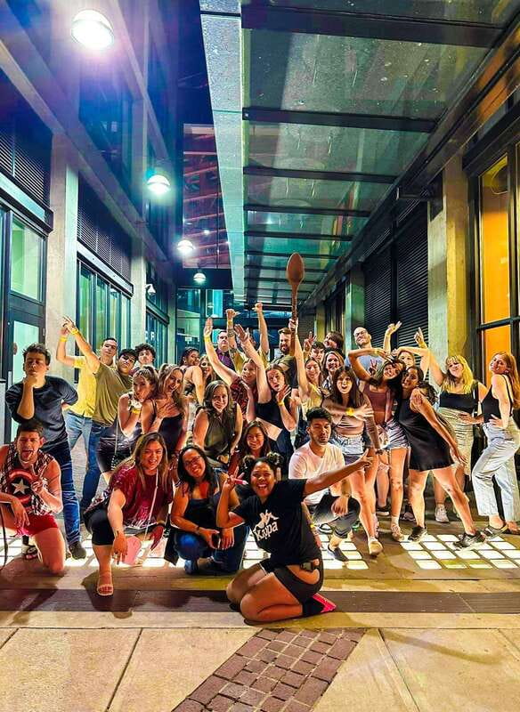 Vancouver: Gastown Pub Crawl - The Gastown party vibe: fun, social, and aimed at younger energy