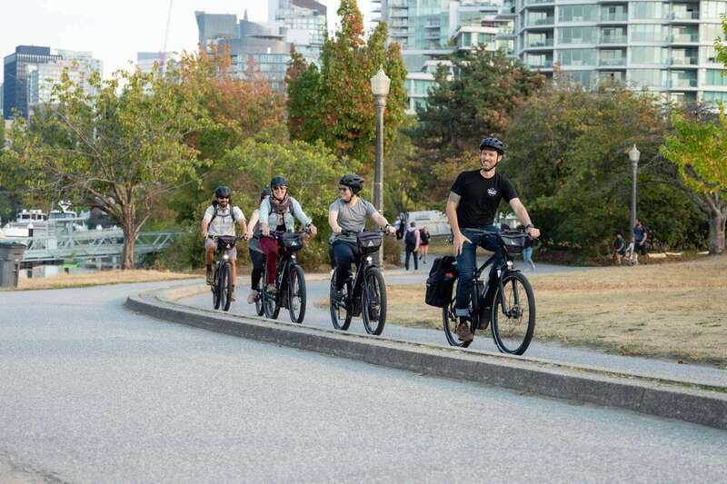 Vancouver: Guided Bike Tour - Gastown and Chinatown: Gassy Jack, First Pubs, and Old-Logs-Era Vancouver