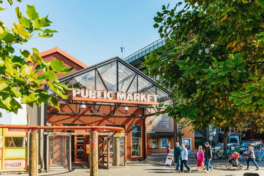 Vancouver: Hop-on Hop-off Sightseeing Tour with 10 Stops - Who this tour suits best (and who might not love it)